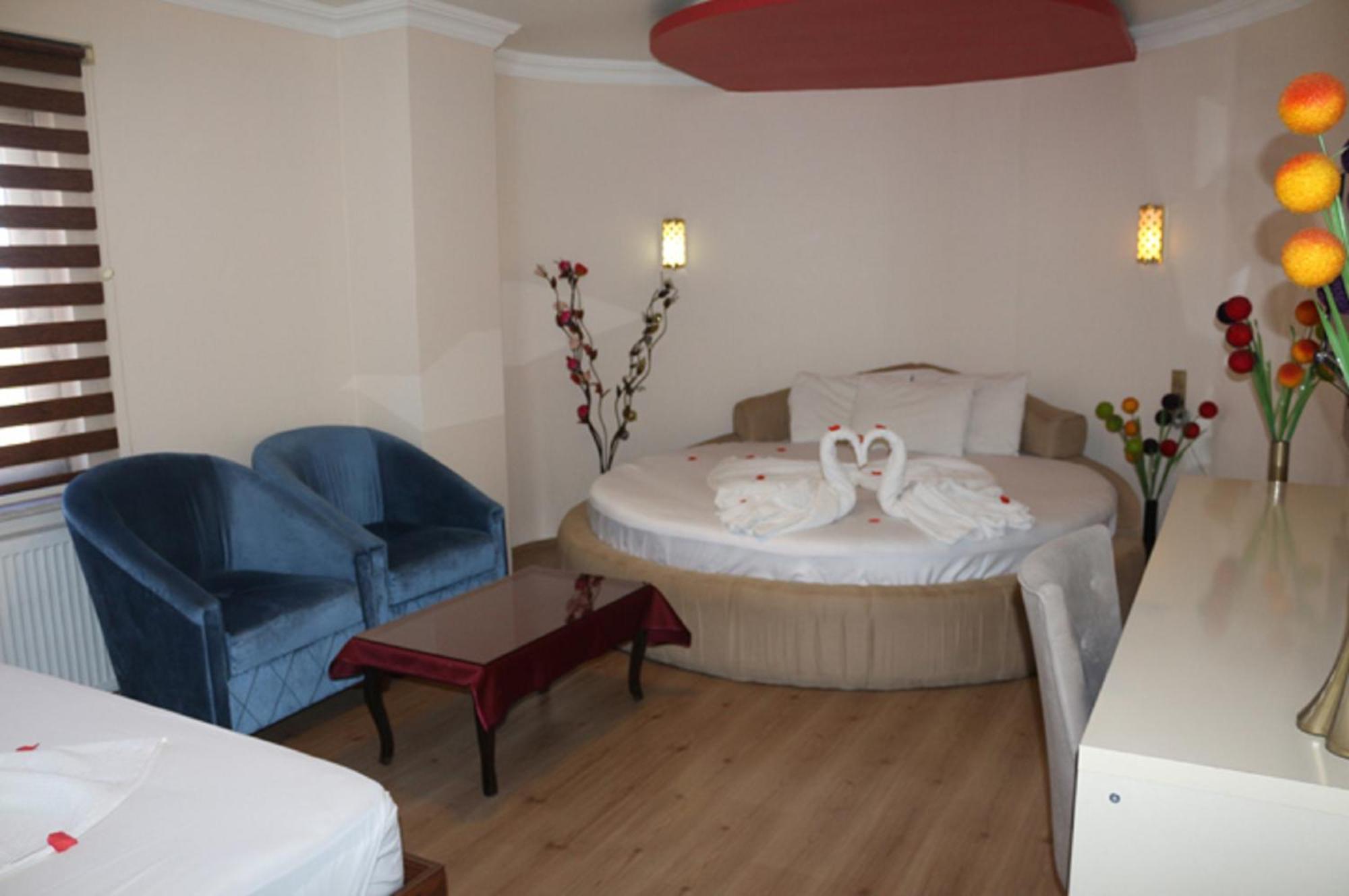 Mesnevi Hotel Конья Номер фото